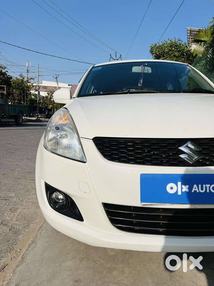 Maruti Suzuki Swift Lxi Option, 2011, Petrol