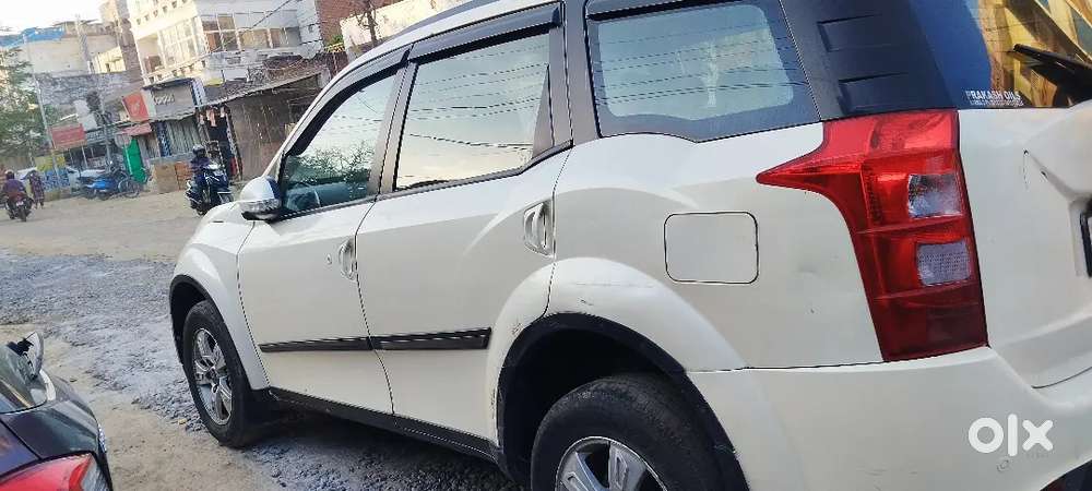 Mahindra Xuv500 W8 2014
