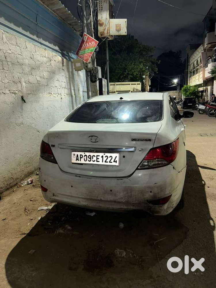 Hyundai Verna Crdi 2011 Car