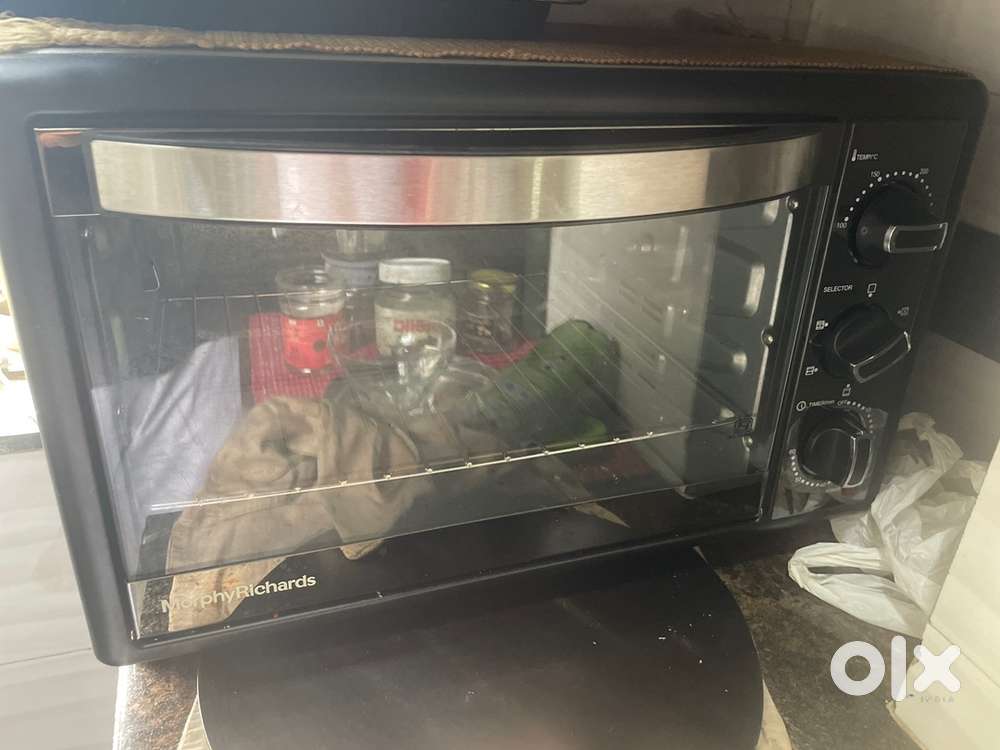 Morphy oven 38l 1 month old