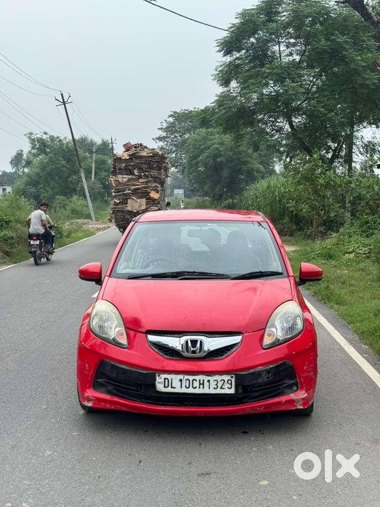 Honda Brio Petrol +cng 2015
