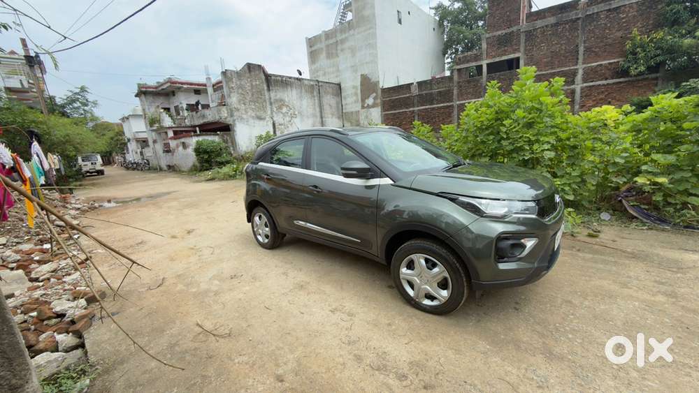 Tata Nexon Petrol 37400 Km Driven