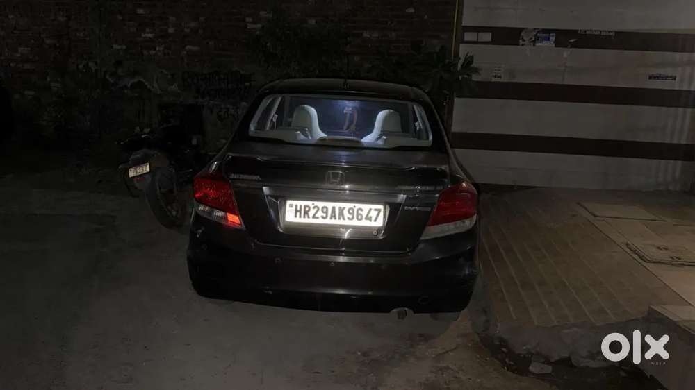 Honda Amaze 2015 Cng & Petrol 124000 Km Driven
