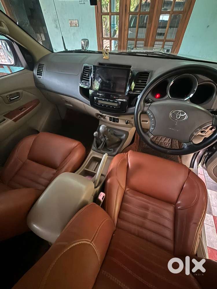 Toyota Fortuner Diesel Manual 2010