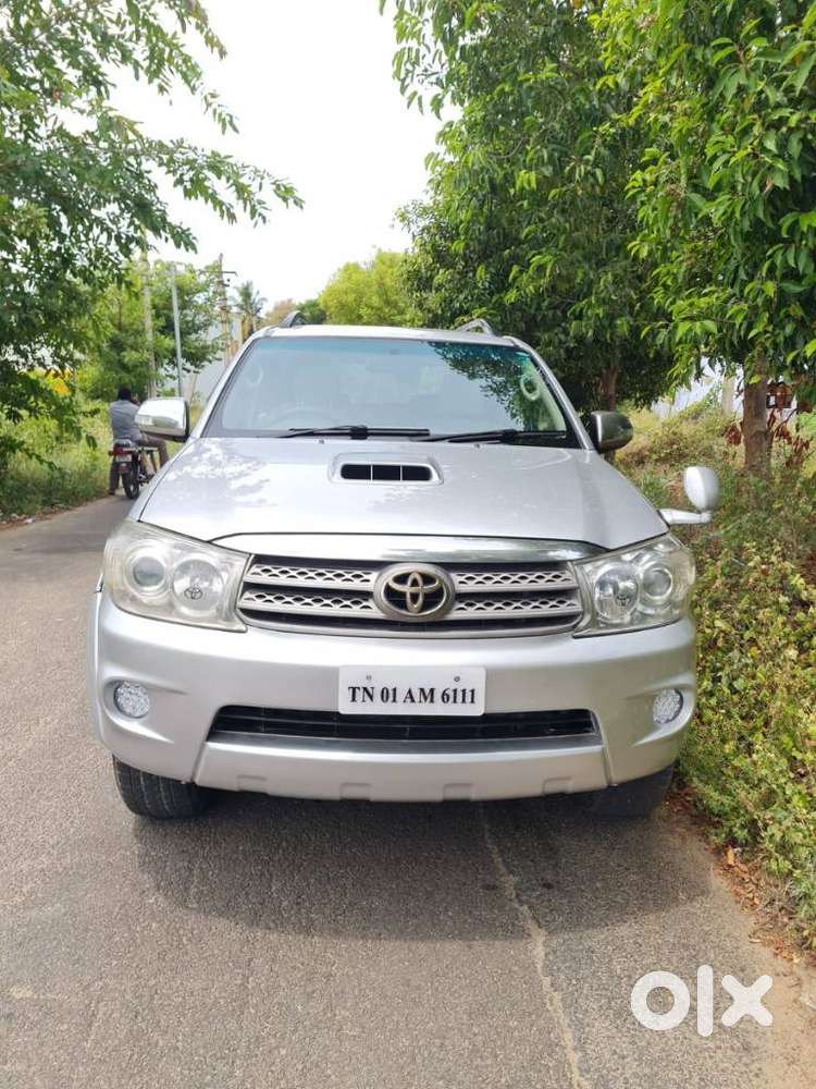 Toyota Fortuner 3.0 4x2 Mt, 2010, Diesel