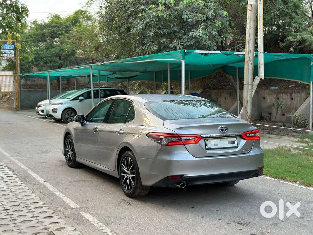 Toyota Camry Hybrid, 2022, Electric