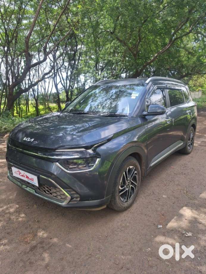 Kia Carens Luxury (o)1.5 Diesel At 7 Str, 2023