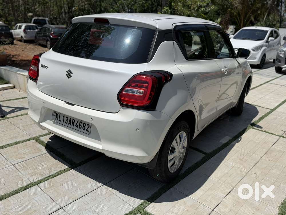 Maruti Suzuki Swift Vxi + Manual, 2020, Petrol