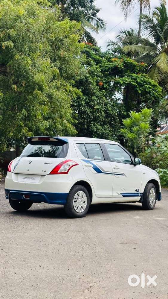 Maruti Suzuki Swift Vxi + Manual, 2013, Petrol
