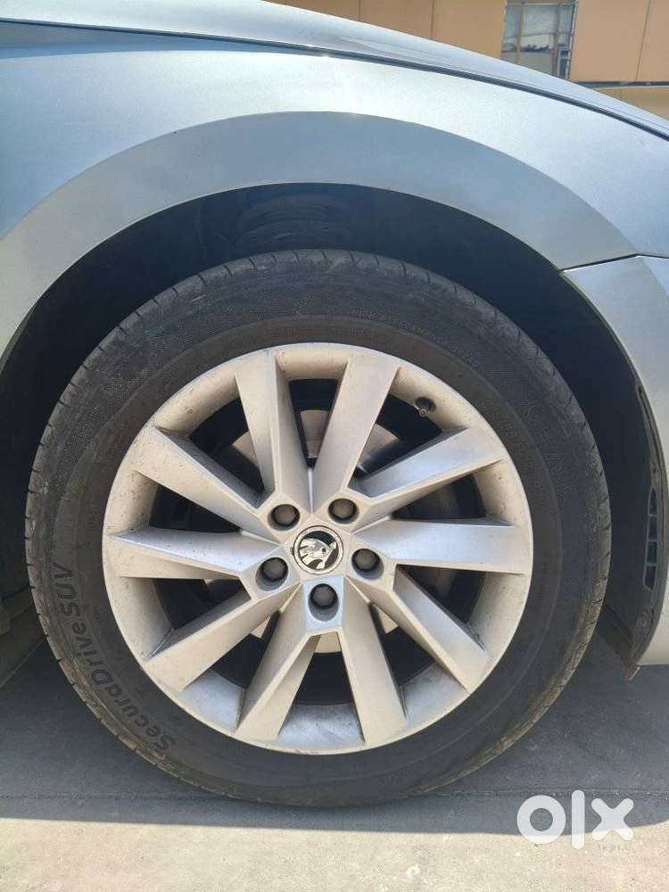 Skoda Superb Lk 2.0 Tdi At, 2016, Diesel