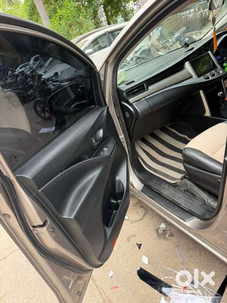 Toyota Innova Crysta 2018
