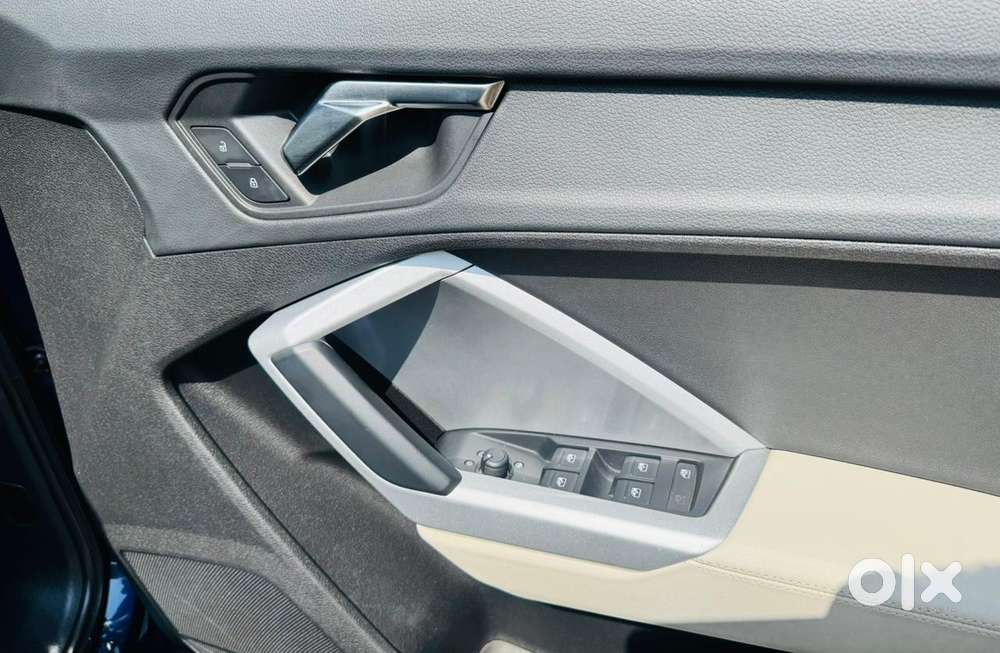 Audi Q3 40 Tfsi Premium Plus, 2023, Petrol