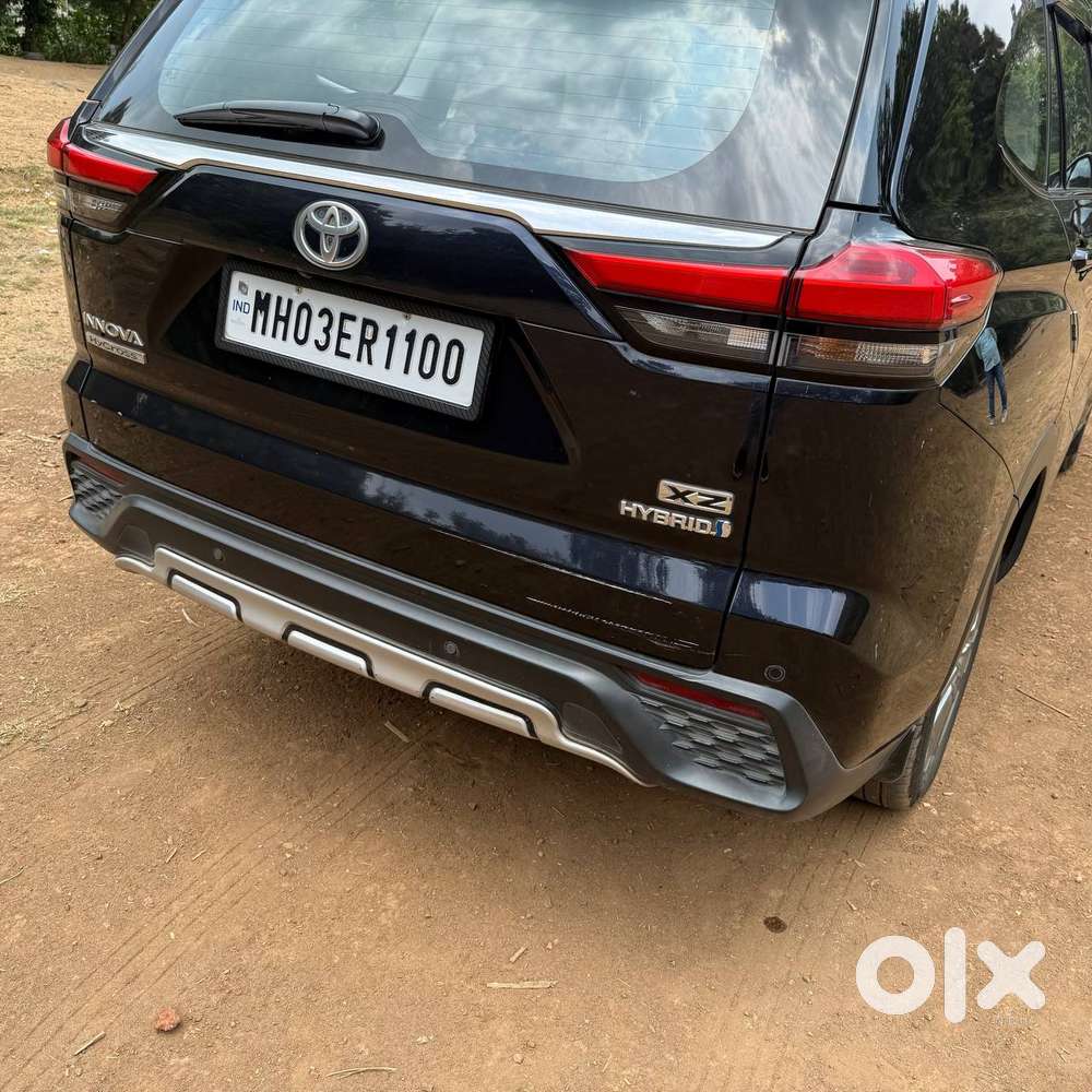 Toyota Innova Hycross 2.0 Zx (o) Hybrid 7 Str, 2024, Petrol