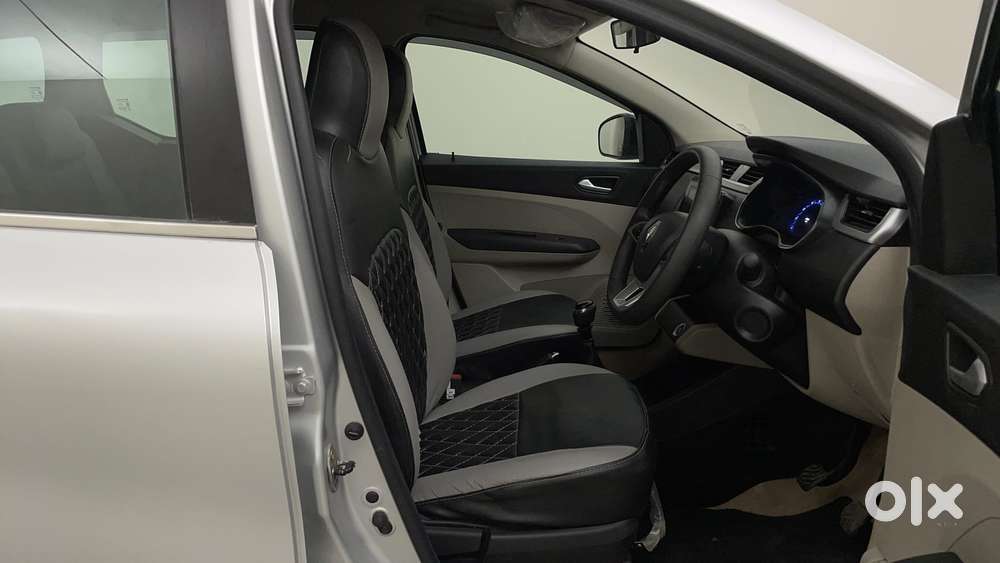 Renault Triber Rxz, 2023, Petrol