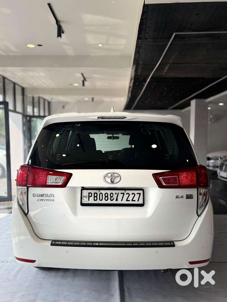 Toyota Innova Crysta 2.4 V, 2022, Diesel