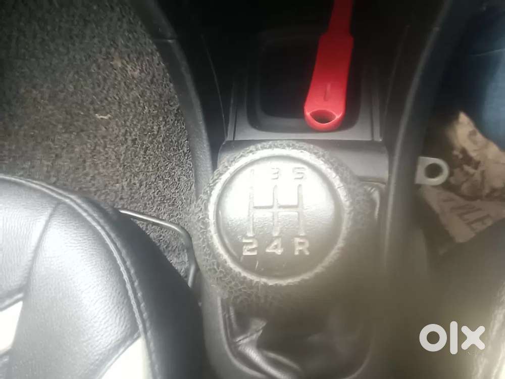 Maruti Suzuki Swift Lxi Optional-o, 2017, Petrol