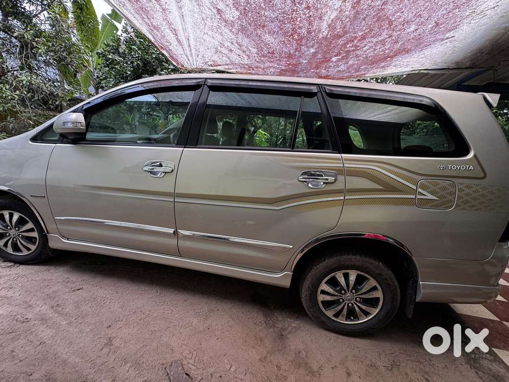 Toyota Innova 2.5 Z Diesel 7 Seater, 2015, Diesel