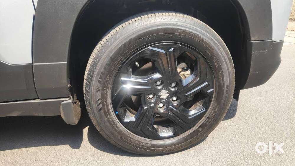 Maruti Suzuki Brezza 1.5 Zxi At Smart Hybrid, 2024, Petrol