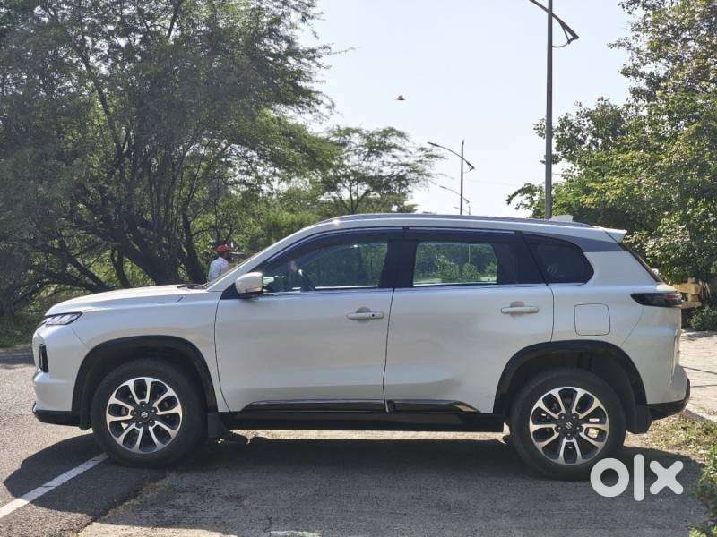 Maruti Suzuki Grand Vitara 1.5 Zeta Plus Intelligent Hybrid Ecvt, 20..