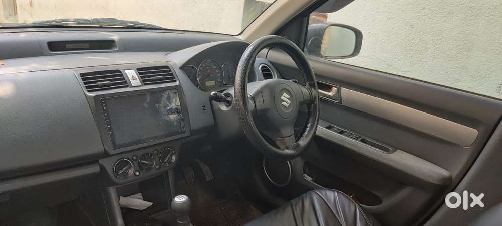 Maruti Suzuki Swift Dzire Vxi Optional, 2011, Petrol