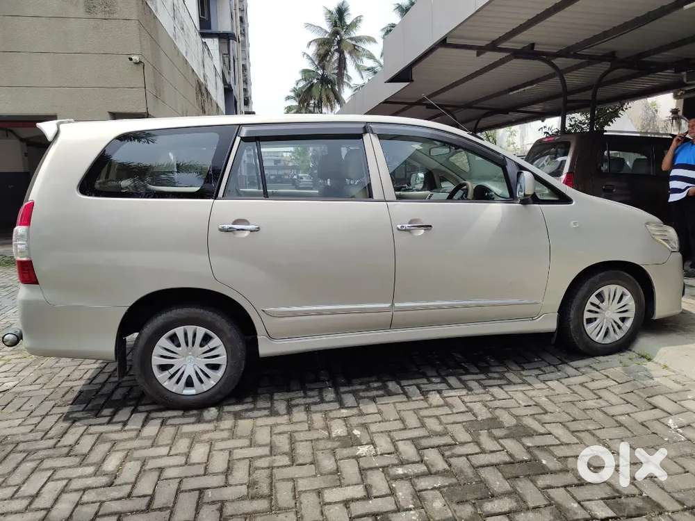2014 Toyota Innova 7 Seater