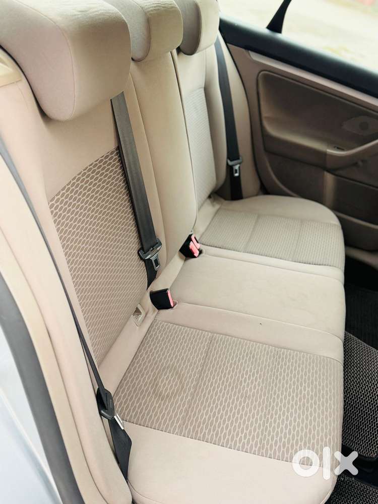 Volkswagen Jetta, 2010