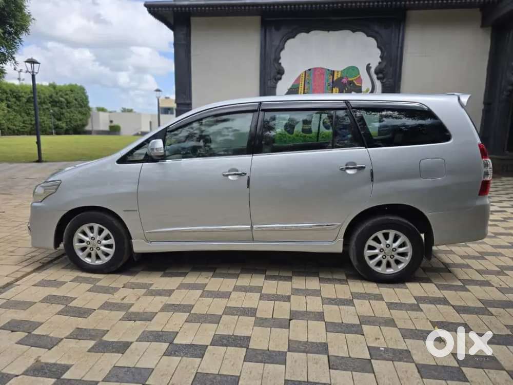 Toyota Innova 2014 Diesel Well Maintained