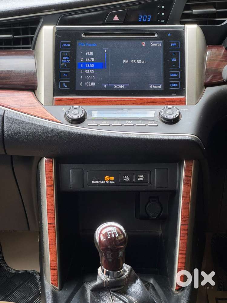 Toyota Innova Crysta 2.4 V, 2017, Diesel