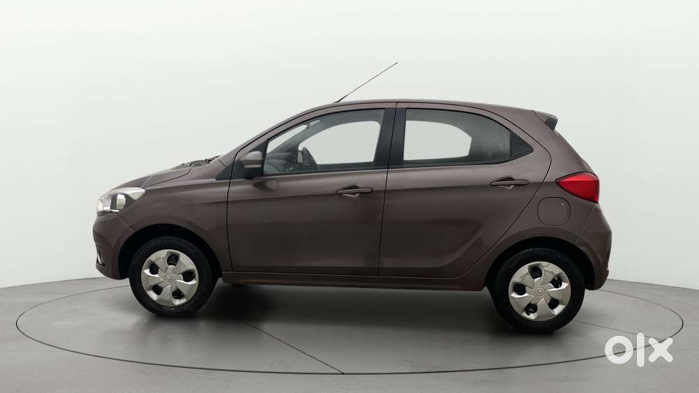 Tata Tiago 1.2 Revotron Xz, 2016, Petrol