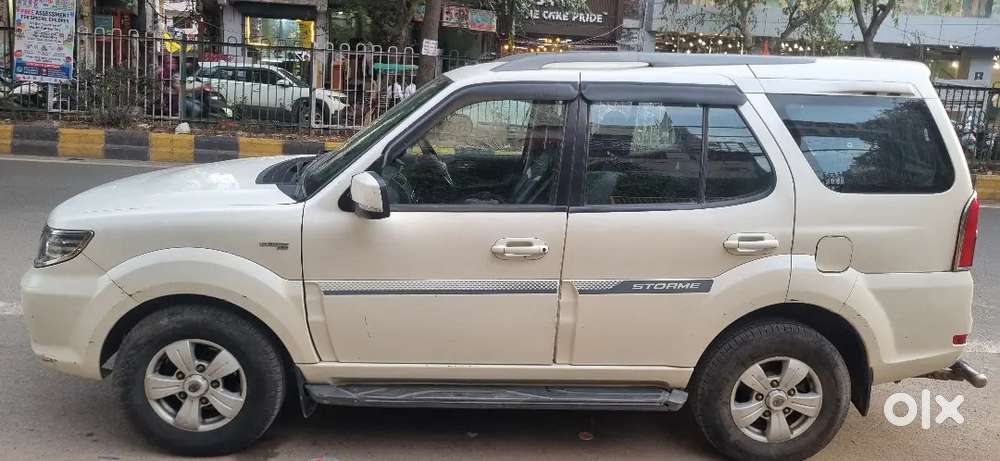 Tata Safari Storme 2018 Diesel 70853 Km Driven With Service Record