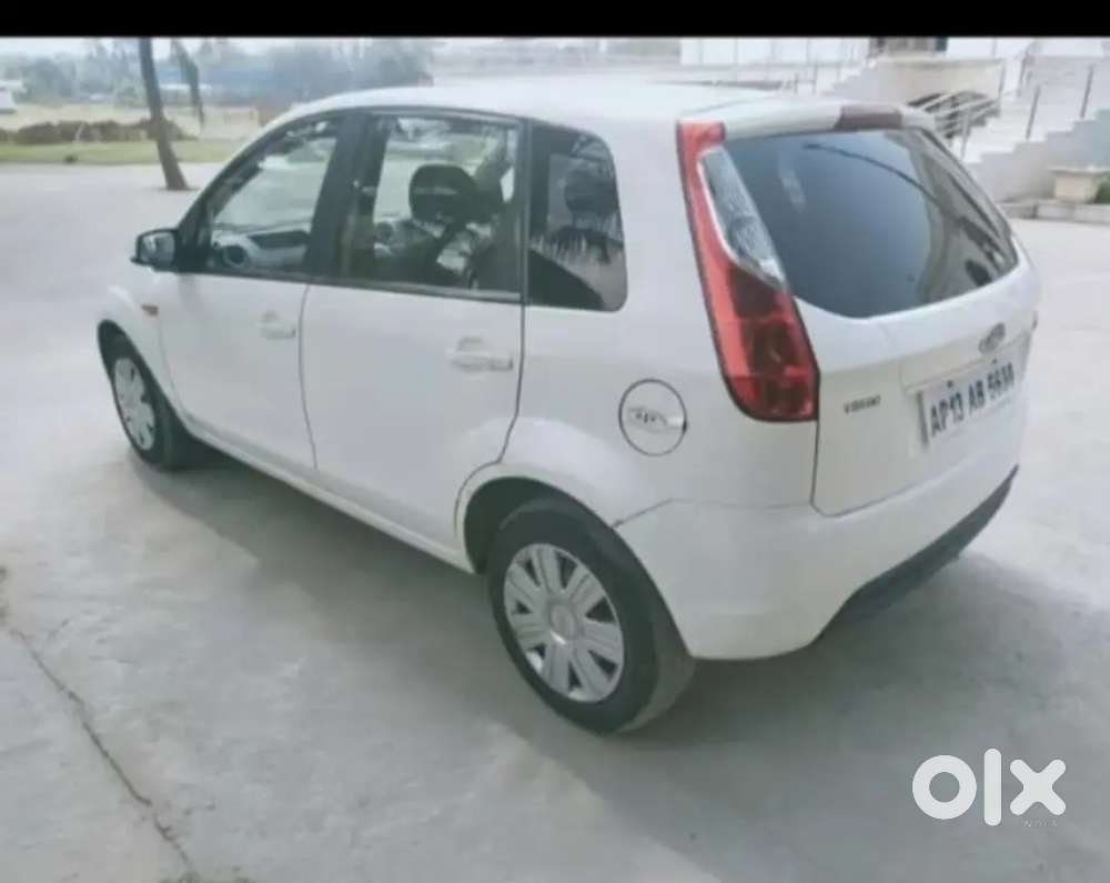 Ford Figo Petrol Zxi 2012 Manual