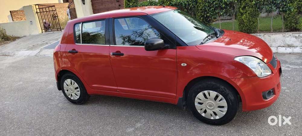 Maruti Suzuki Swift Vxi 1.2 Abs Bs-iv, 2008, Petrol