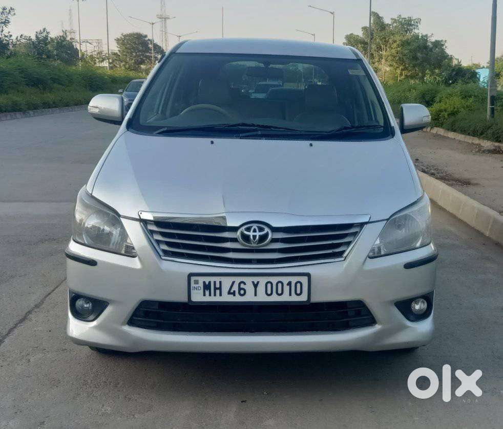 Toyota Innova 2.5 V 8 Str, 2013, Diesel