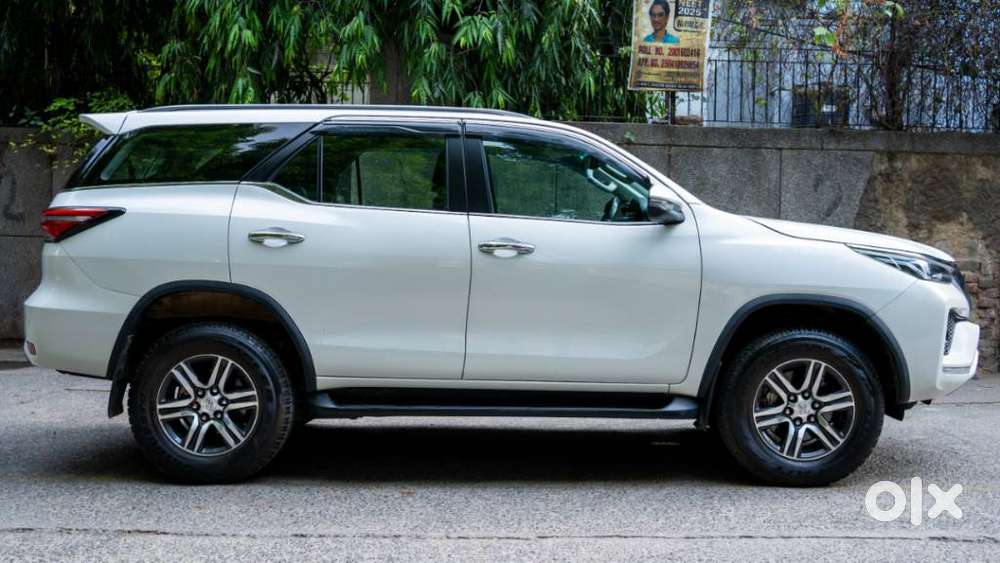 Toyota Fortuner 4x2 At 2.7 Petrol, 2024, Petrol