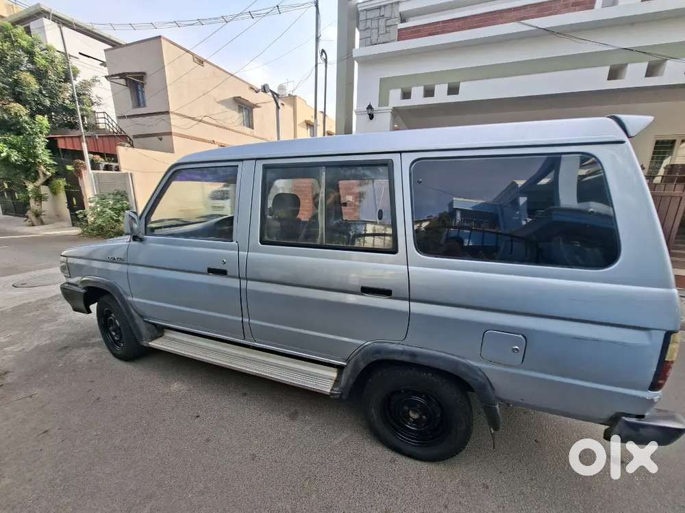 Toyota Qualis Gs 2000