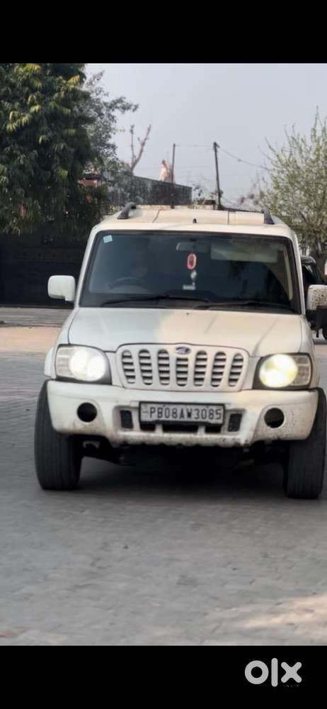 Mahindra Scorpio 2006