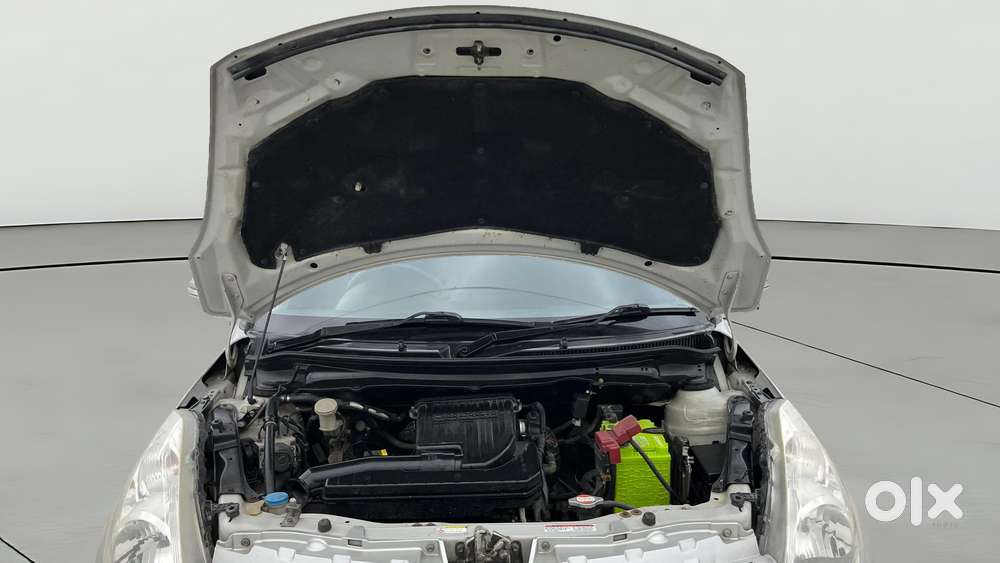 Maruti Suzuki Swift Zxi, 2015, Petrol