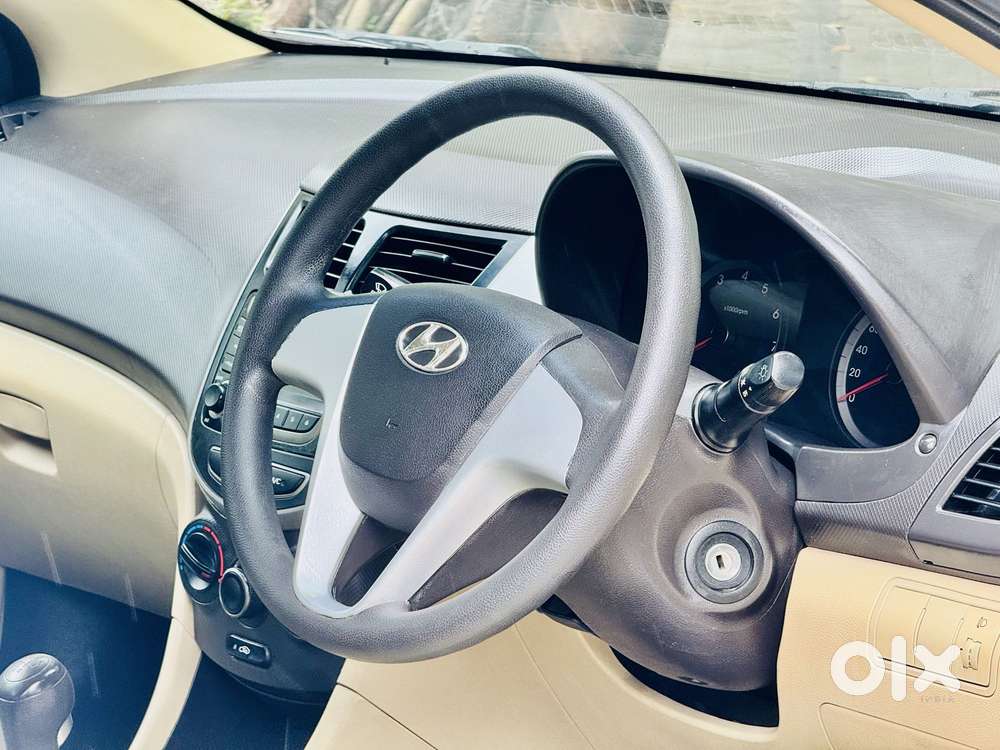 Hyundai Verna, 2015, Petrol
