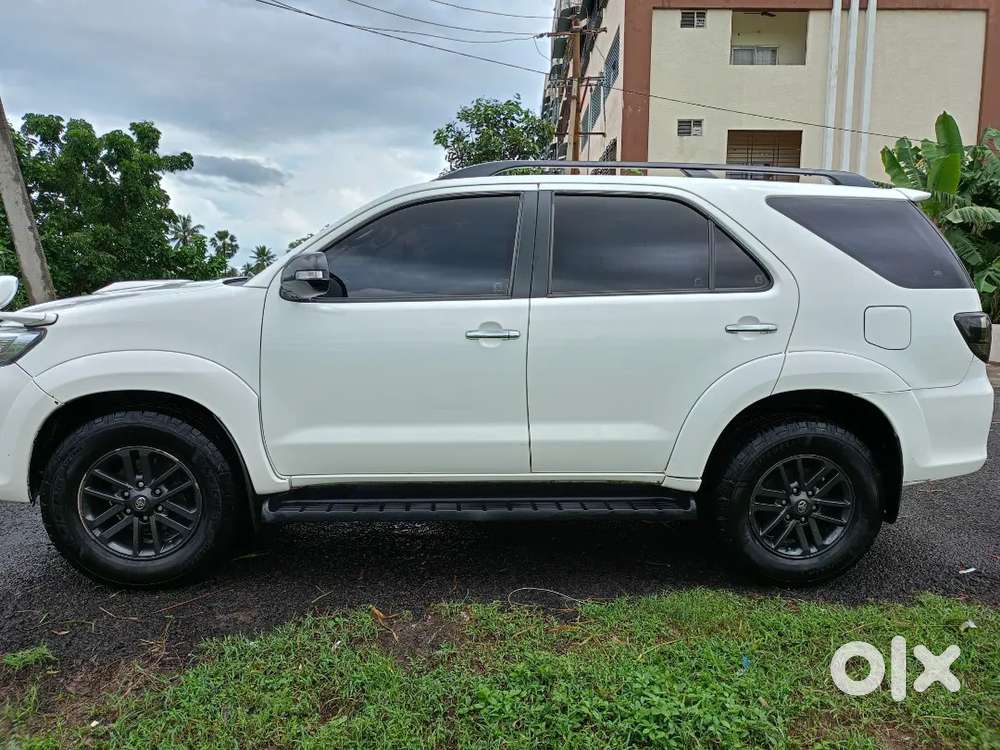 Toyota Fortuner  2015