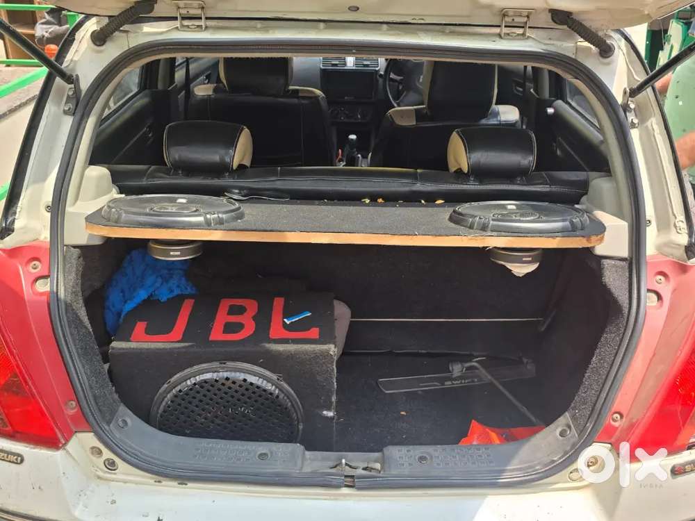 Maruti Suzuki New-gen Swift 2009 Petrol 105000 Km Driven