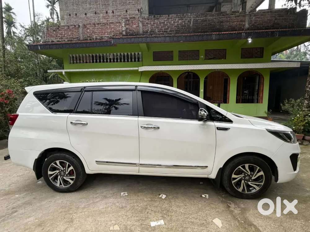 Toyota Innova Crysta 2022 Diesel Well Maintained