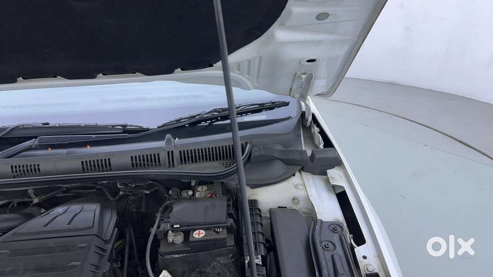 Skoda Slavia Style 1.0l Tsi Mt, 2022, Petrol