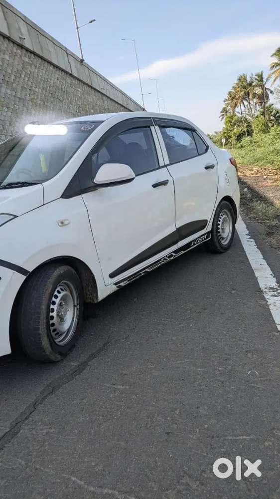 Hyundai Xcent 2016