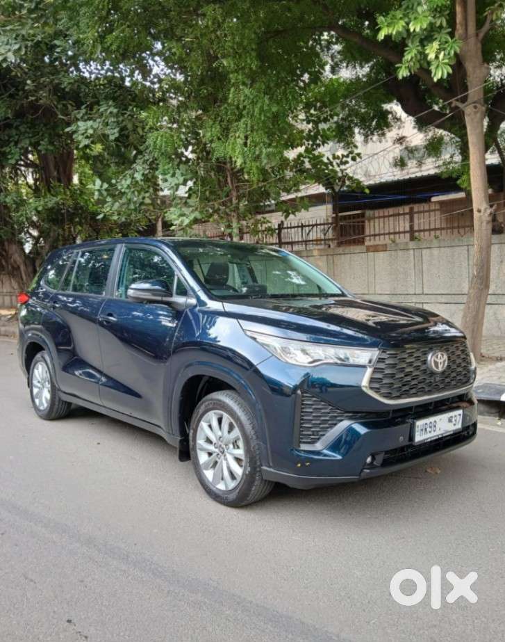 Toyota Innova Hycross 2.0 Vx (o) Hybrid 7 Str, 2024, Petrol
