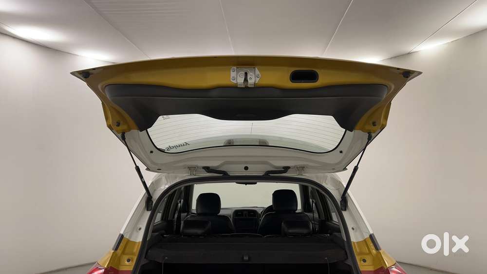 Maruti Suzuki Vitara Brezza Zdi+ Dual Tone Mt, 2017, Diesel