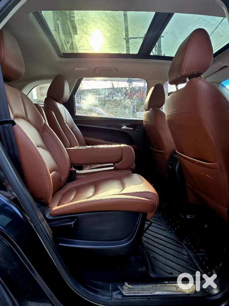 Mg Hector Plus 2.0 Sharp Diesel Turbo Dual Tone, 2022, Diesel