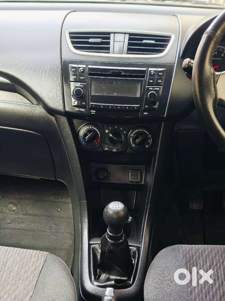 Maruti Suzuki Swift Vxi + Manual, 2016, Petrol