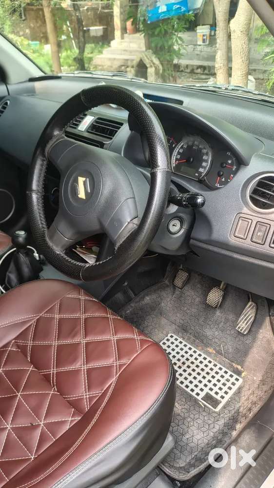 Maruti Suzuki Swift 2005 Petrol 132000 Km Driven