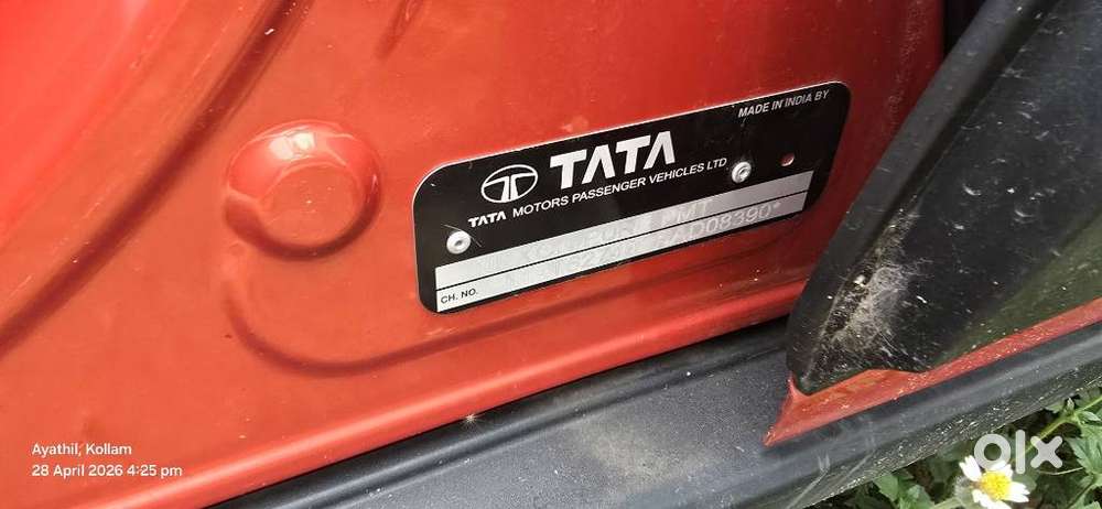 Tata Nexon Pure 1.2 Revotron Petrol 6 Mt, 2024, Petrol