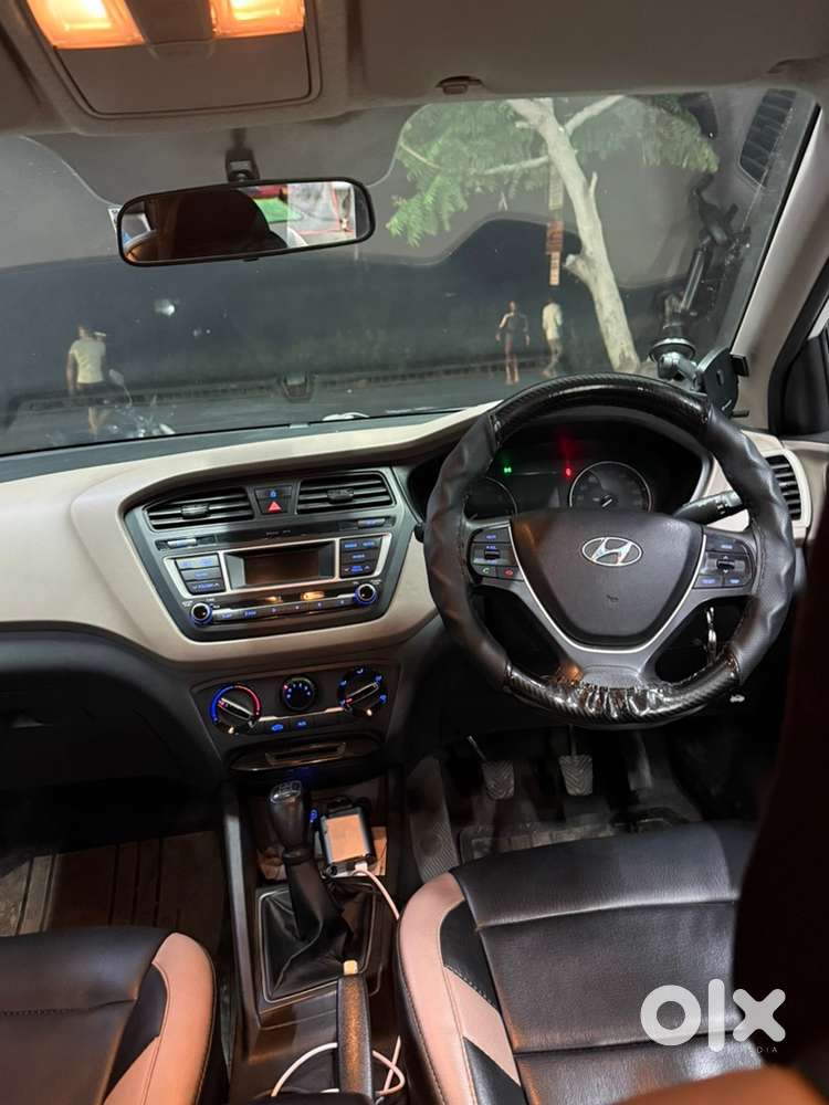 2015 Hyundai I20 Elite Magna Petrol  76,841 Km  2nd Owner